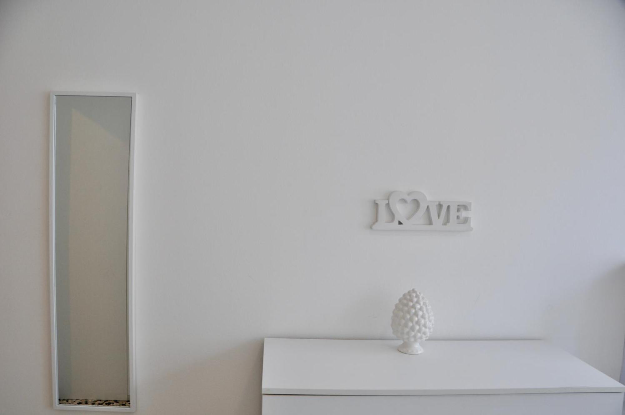 M.Aurelio Red Apartment Milano Ngoại thất bức ảnh